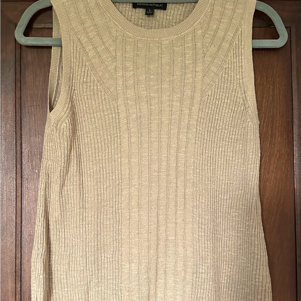 Banana Republic Pale Gold Shell Sz S